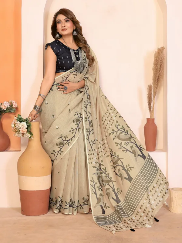 Beige_Printed_Saree_For_Women