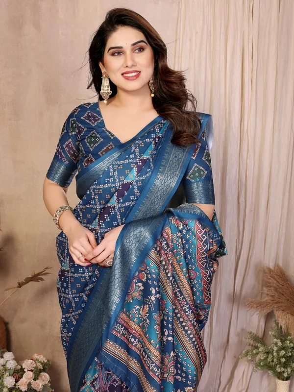 Blue_Printed_Saree_For_Women