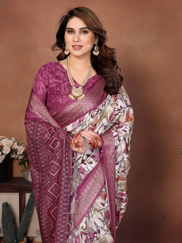 Wine_Cotton_Silk_Saree_With_Digital_Print_Jacquard_Border_&_Tassels