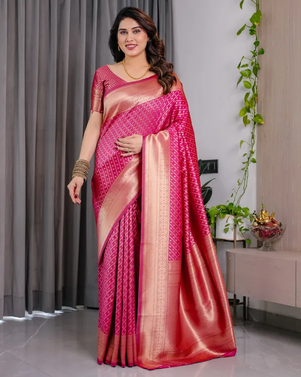 Blush_Pink_Soft_Lichi_Silk_Saree_With_Golden_Zari_Weaving_&_Statement_Border
