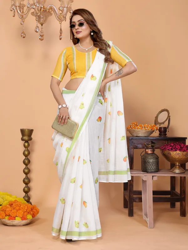 White_Printed_Saree_For_Women