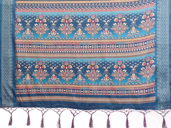 Blue_Printed_Saree_For_Women
