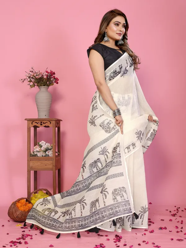White_Printed_Saree_For_Women