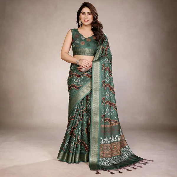 Green_Printed_Traditional_Saree_For_Women
