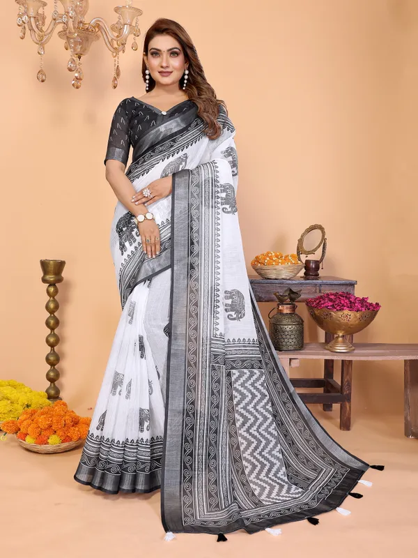 White_Printed_Saree_For_Women
