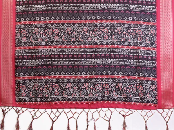 Pink_Printed_Ethnic_Saree_For_Women
