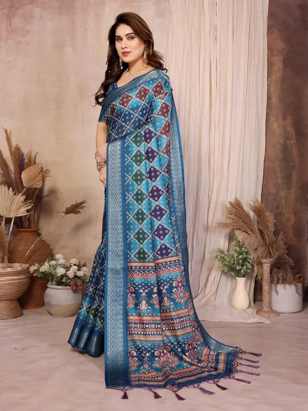 Blue_Printed_Saree_For_Women