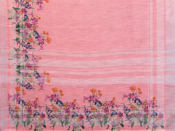 Pink_Floral_Print_Saree_For_Women