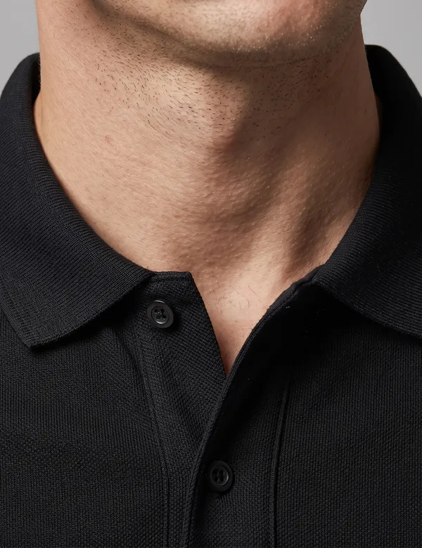 Black_Cotton_Half_Sleeve_Solid_Polo_T-Shirt_For_Men