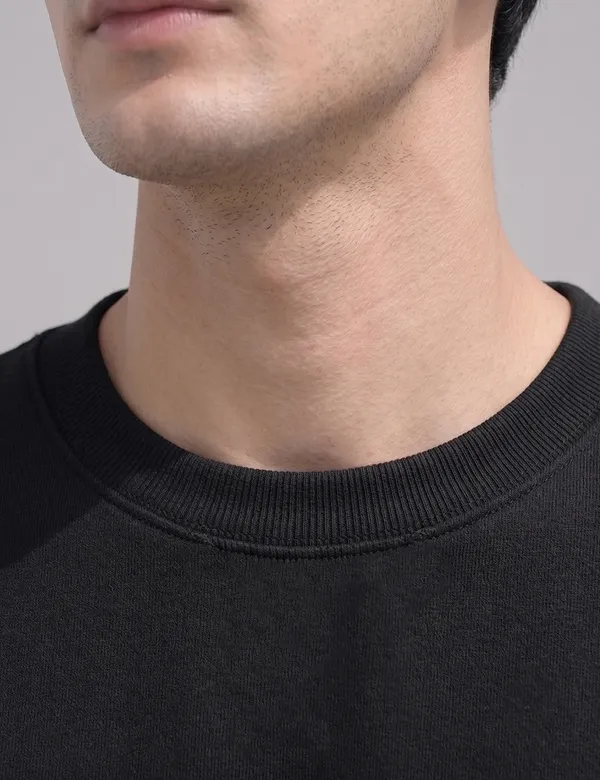Black_Cotton_Fleece_Regular_Fit_Sweatshirt_For_Men