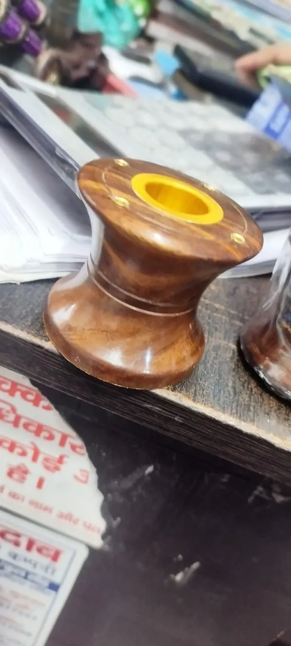 Wooden_Polished_Decorative_Holder