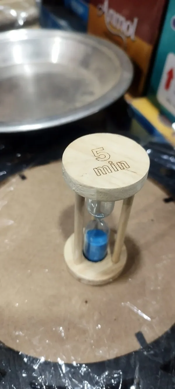 Wooden_Minimalist_5_Minute_Hourglass_Timer