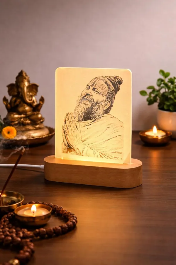 Premanand_Ji_Maharaj_Led_Spiritual_Lamp_Acrylic_Warm_White_Glowing_Night_Light_With_Wooden_Base_Usb_Powered_Ideal_For_Home_Mandir_Pooja_Room_Bedroom_Meditation_Size_8x6_Inch
