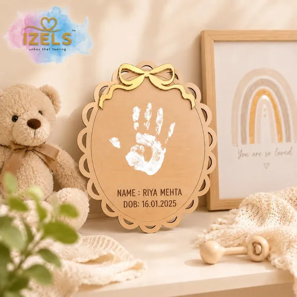 Personalised_Wooden_Plaque_For_Kids_Room_Custom_Baby_Keepsake_Wall_Table_Decor_With_Golden_Mirror_Acrylic_Name_Laminated_Mdf_Aesthetic_Nursery_Bedroom_Decoration_30_X_30_Cm_Handprint