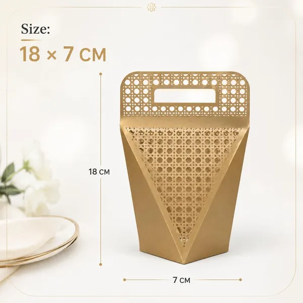 Izels_Laser_Cut_Paper_Gift_Box_With_Golden_Rattan_Handle_20x15x6_Cm_10pc