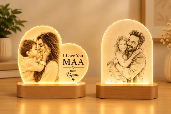 Izels_Personalised_Gift_For_Parents_LED_Lamp_Combo_Set_Of_2_Custom_Name_Lamp_For_Mom_And_Photo_Lamp_For_Dad_Acrylic_Birthday_Anniversary_Gift