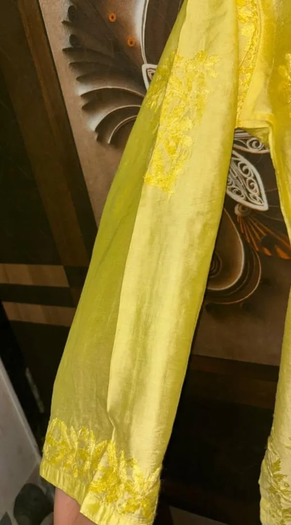 Yellow_Woven_Straight_Kurta_for_Women