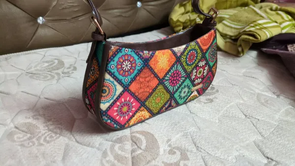 Multicolor_Printed_Cotton_Leather_Shoulder_Bag_For_Women
