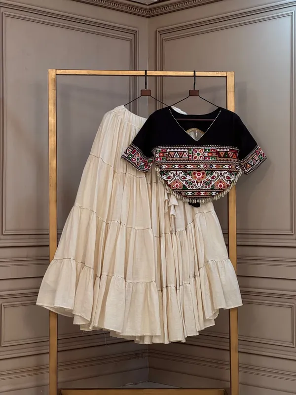 Sm_Kora_Cotton_Full_Stitched_Lehenga_With_Kutchi_Patchwork_Blouse_Ivory