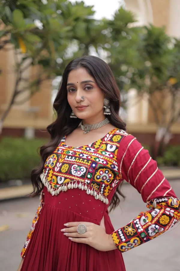 Sm_Rayon_Navratri_Gown_With_Mukaish_Gamthi_Embroidery_Maroon
