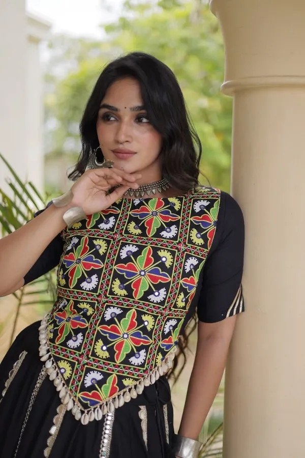 Sm_Rayon_Mirror_Work_Lehenga_With_Embroidered_Blouse_White