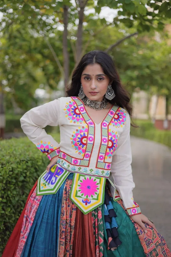 Sm_Cotton_Printed_Lehenga_With_Real_Mirror_Lace_Kutchi_Gamthi_Blouse_Default_Title