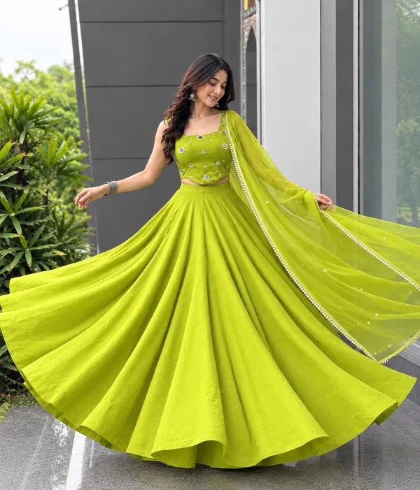 Sm_Exclusive_Designer_Navratri_Chaniya_Choli_Set_Default_Title