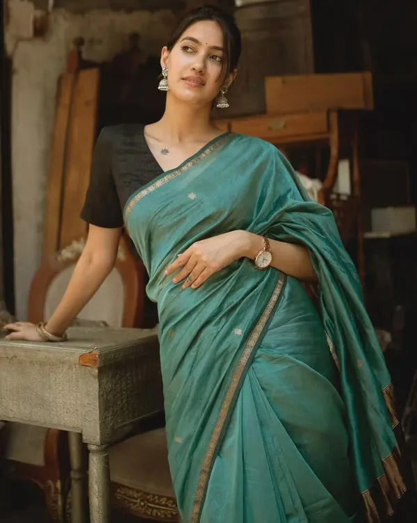 Sm_Soft_Linen_Slub_Festive_Saree_With_All_Over_Jacquard_Weaving_Rust_Orange