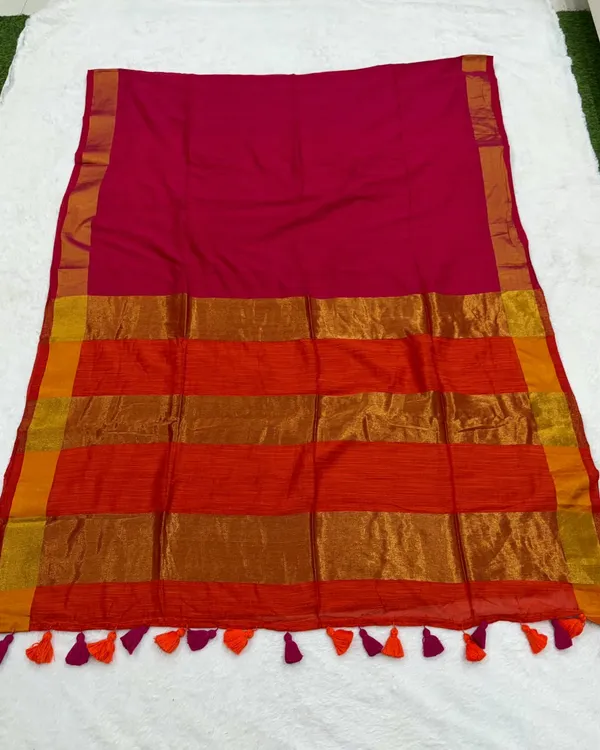 Sm_Festive_Modal_Cotton_Saree_With_Contrast_Blouse_And_Tassel_Work_Default_Title