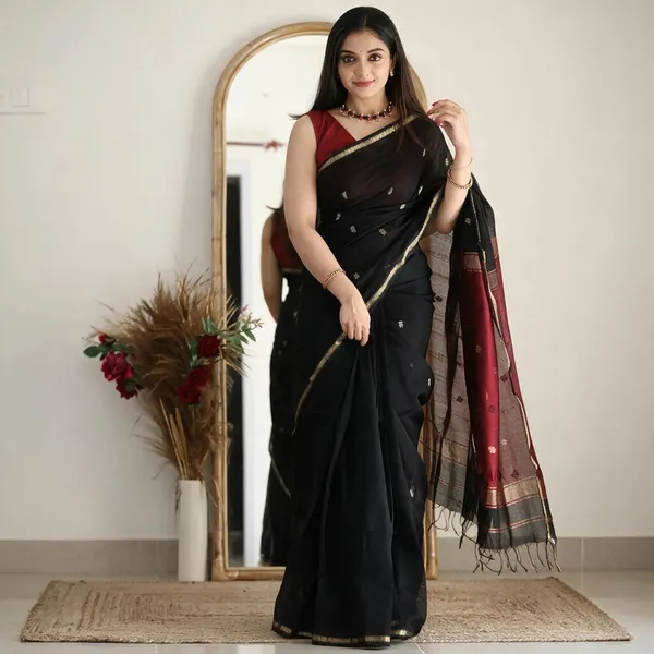 Black_Linen_Slub_Jacquard_Woven_Festive_Saree_For_Women