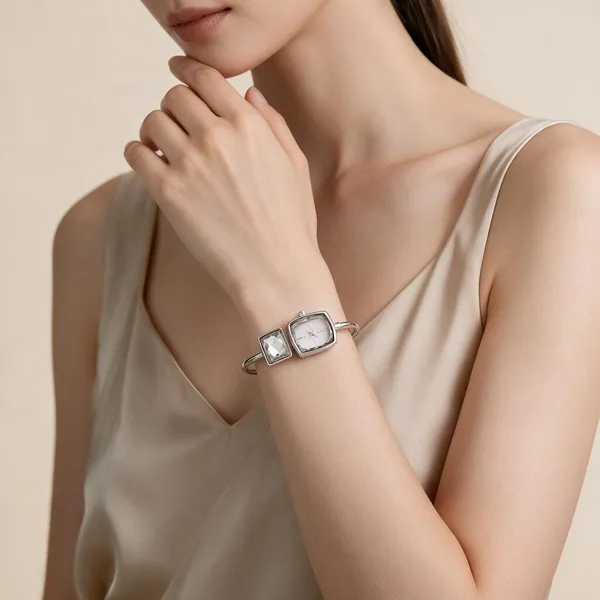 Silver_Square_Dial_Bangle_Watch_For_Women