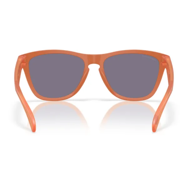 Oakley_Frogskin_Matte_Ginger_Prizm_Grey_Lifestyle_Sunglasses