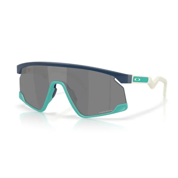 Oakley_Bxtr_Matte_Abyss