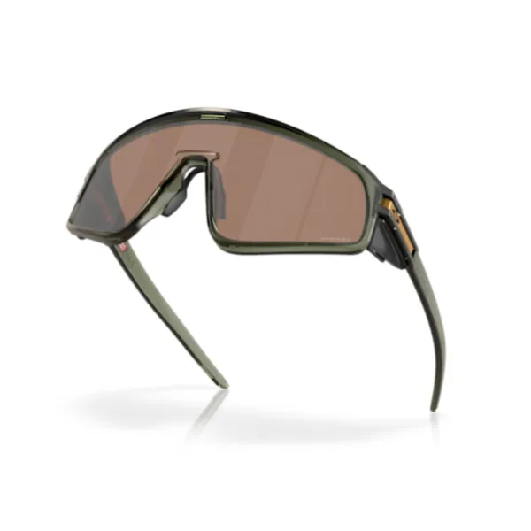 Oakley_Latch_Panel_Matt_Vapor