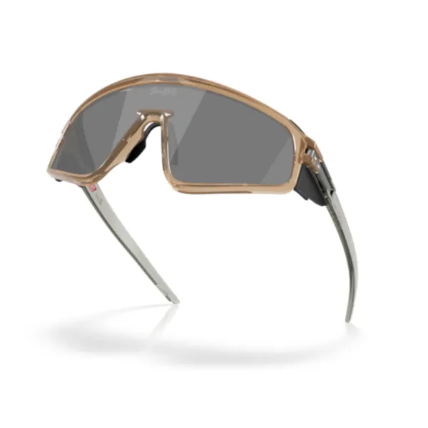 Oakley_Latch_Panel_Sepia