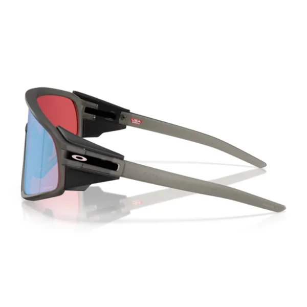 Oakley_Latch_Panel_Matte_Grey_Smoke