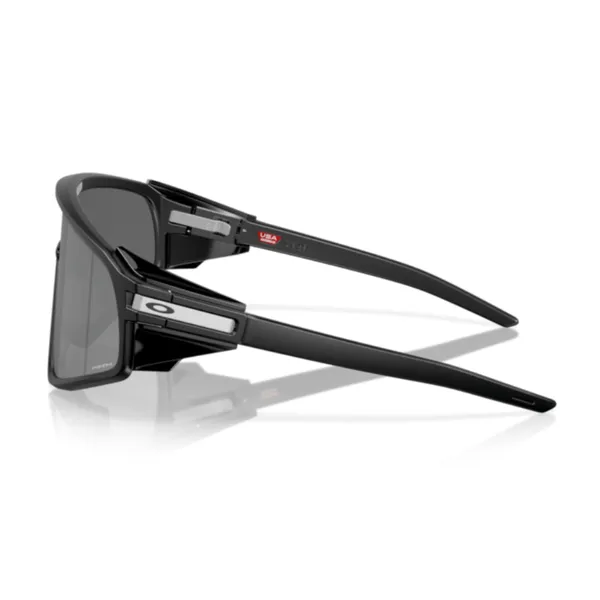 Oakley_Latch_Panel_Matte_Black
