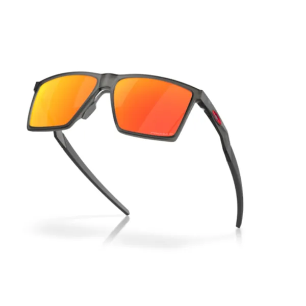 Oakley_Futurity_Sun_Satin_Grey_Smoke