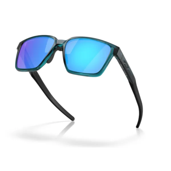 Oakley_Actuator_Sq_Transparent_Balsam