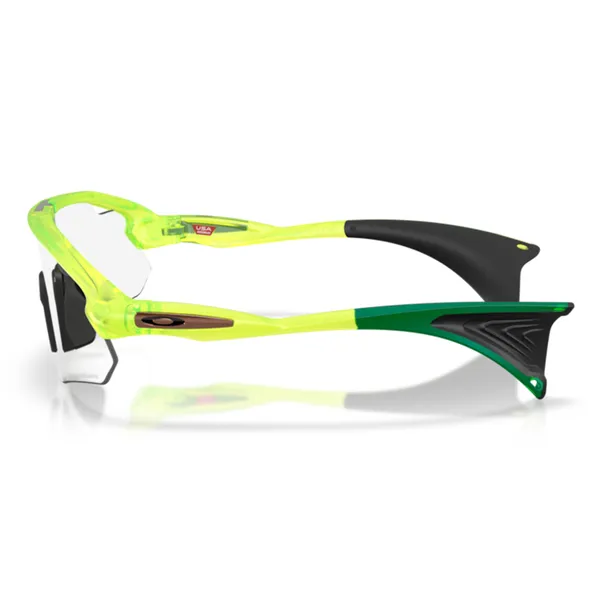 Oakley_Stunt_Devil_Asian_Clear_To_Black_Iridium_Photochromic