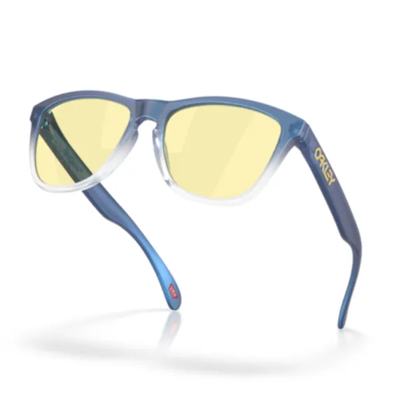 Oakley_Frogskin_Matt_Cyan