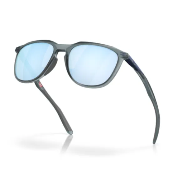 Oakley_Thurso_Matte_Crystal_Black_Prizm_Deep_Water_Polarized_Lifestyle_Sunglasses