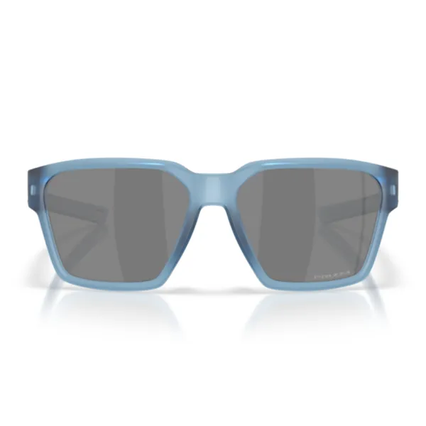 Oakley_Briza_Matte_Transparent_Stonewash_Prizm_Black_Lifestyle_Sunglasses
