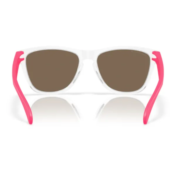 Oakley_Frogskin_Clear_Prizm_Rose_Gold_Polarized_Lifestyle_Sunglasses
