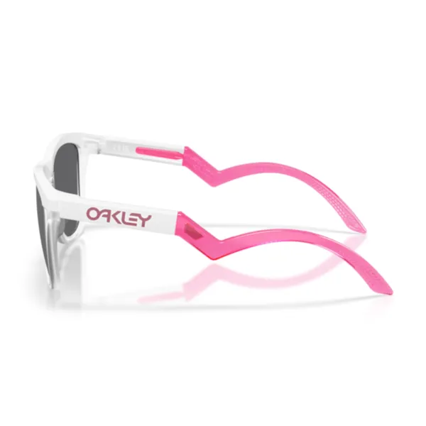 Oakley_Frogskins_Hybrid_Matte_White_Prizm_Black_Lifestyle_Sunglasses