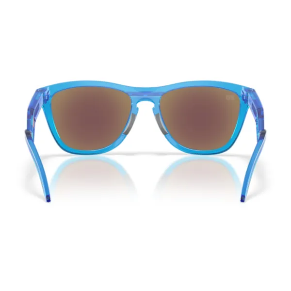 Oakley_Frogskins_Hybrid_Matte_Acid_Blue_Prizm_Sapphire_Lifestyle_Sunglasses