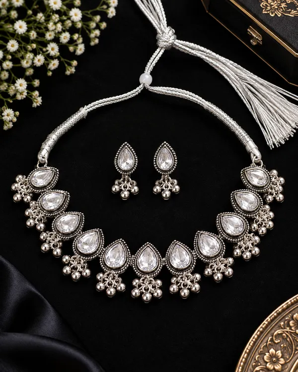 Silver_Oxidised_Alloy_Teardrop_Necklace_And_Earrings_Set_For_Women