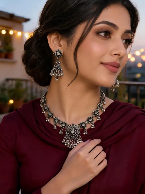 Oxidised_Silver_Alloy_Floral_Necklace_And_Earrings_Set_For_Women