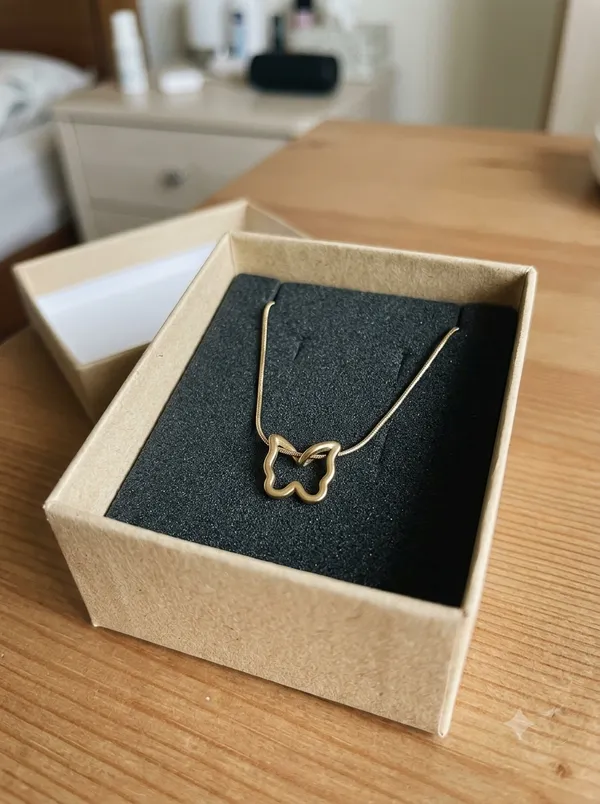 Gold_Stainless_Steel_Butterfly_Pendant_Necklace_For_Women