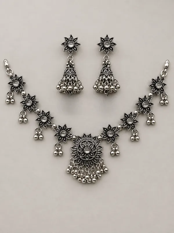 Oxidised_Silver_Alloy_Floral_Necklace_And_Earrings_Set_For_Women